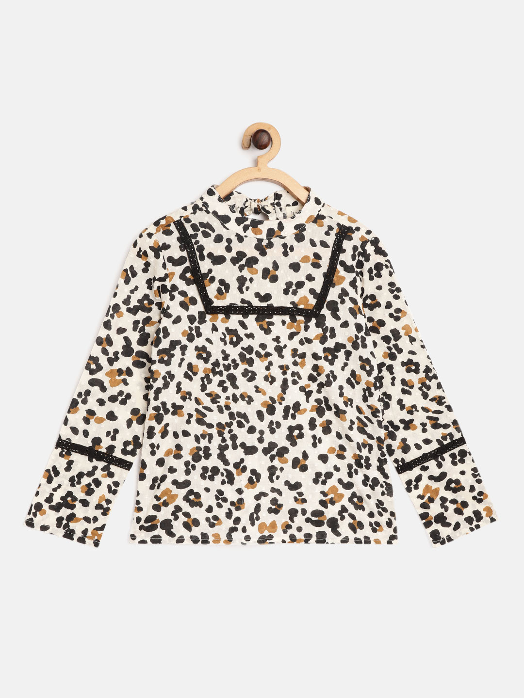 

luyk White & Black Animal Print Mandarin Collar Top