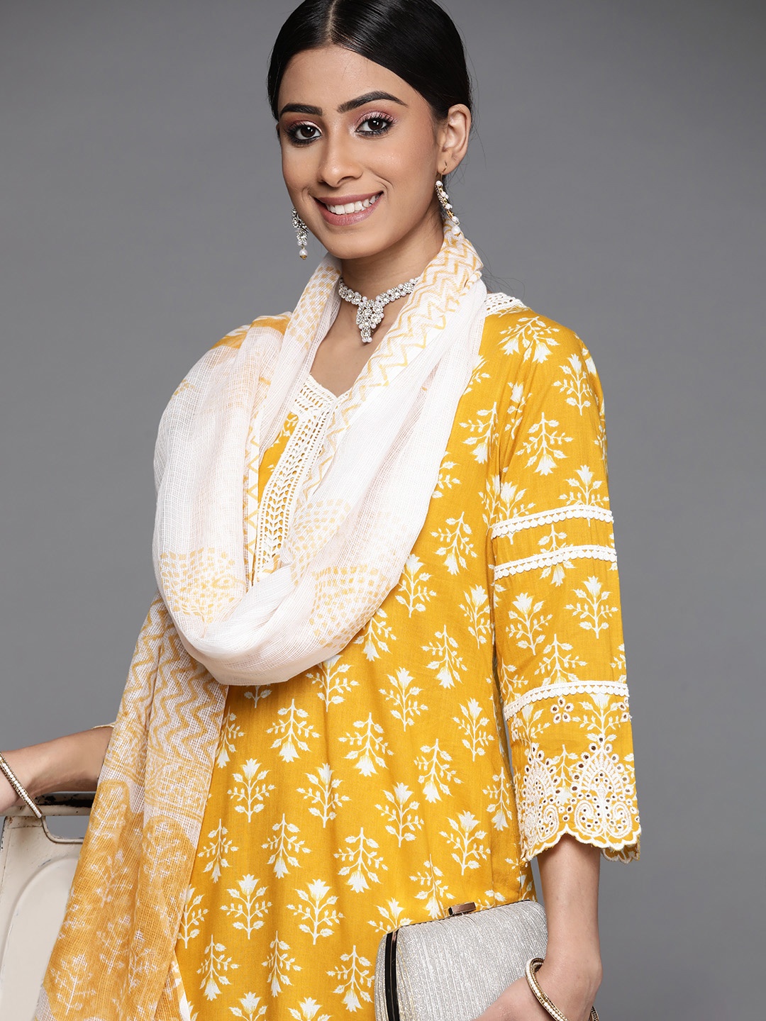 

Libas Women Yellow Floral Printed Pure Cotton Kurta with Palazzos & With Dupatta