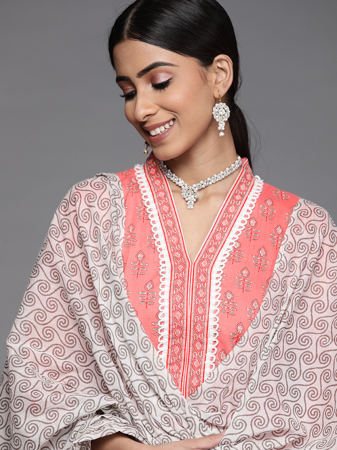 

Libas Women Pink Floral Motifs Printed Pure Cotton Kurta with Palazzos & With Dupatta