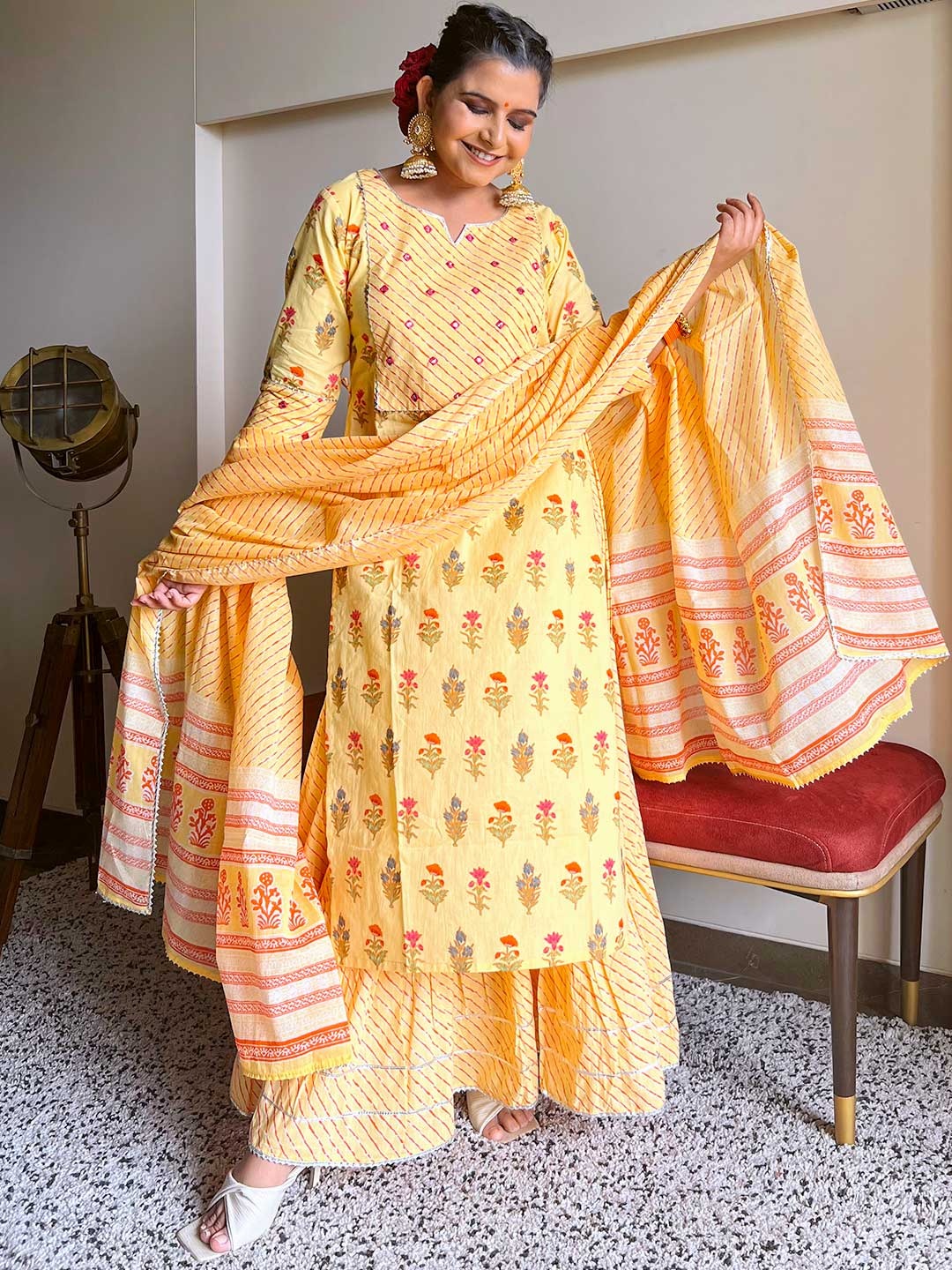 

Libas Women Yellow Floral Printed Pure Cotton Kurta Set with Dupatta