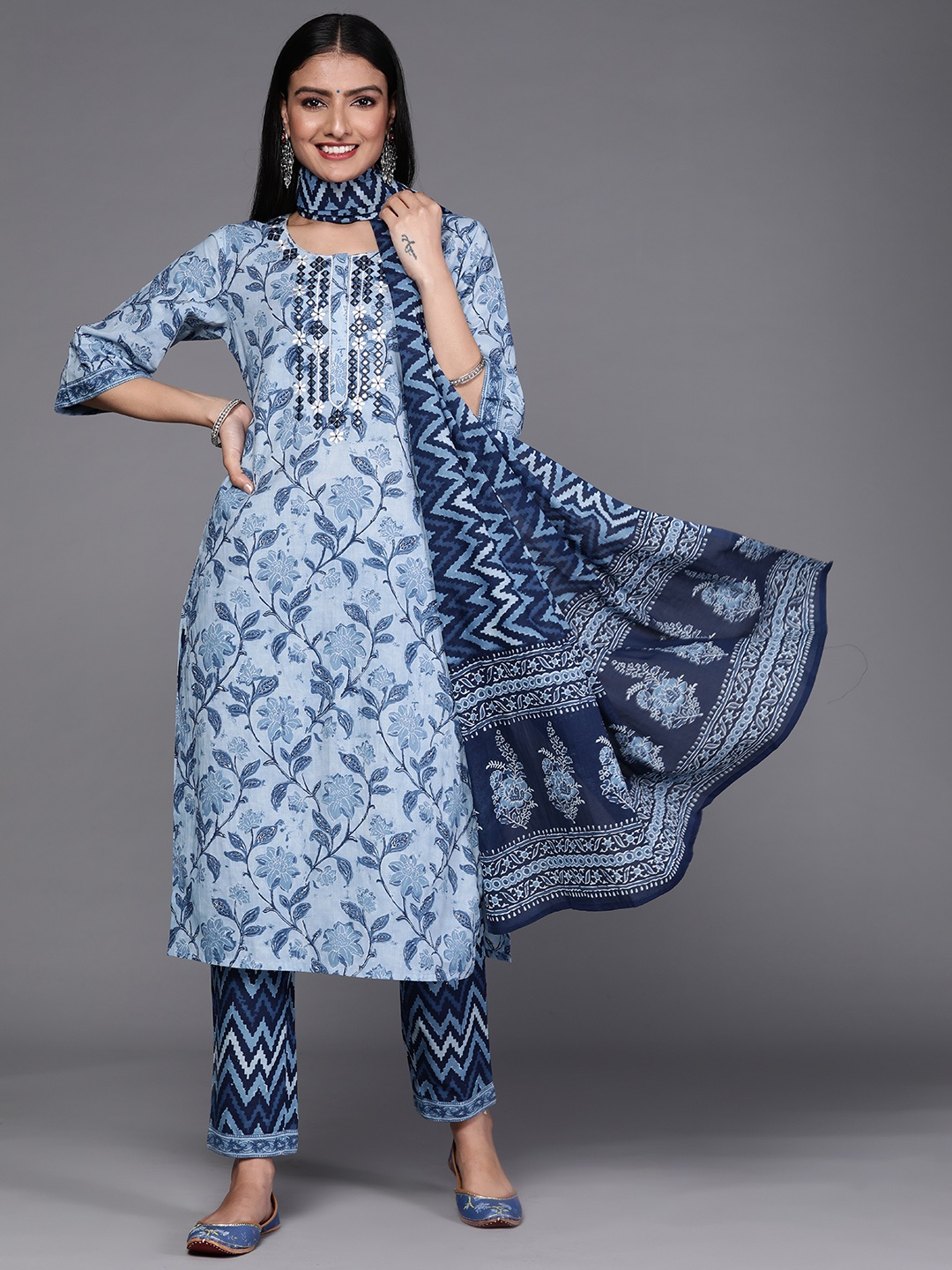

Libas Women Blue Floral Printed Pure Cotton Kurta with Trousers & With Dupatta