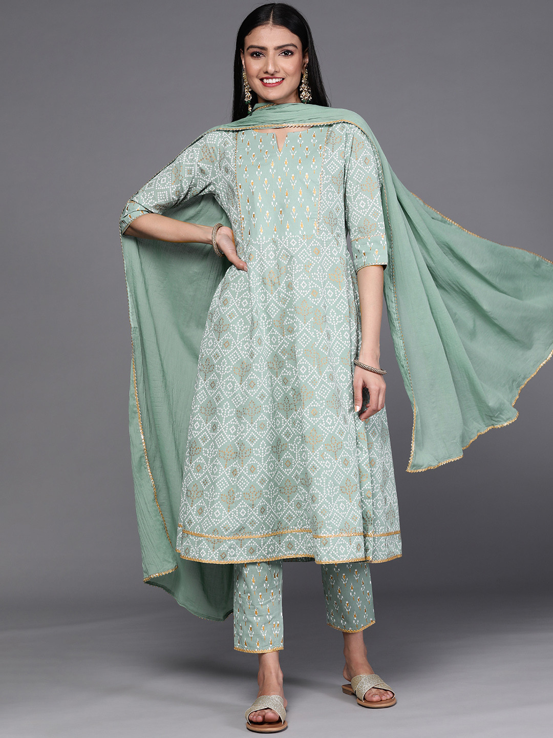

Libas Women Green Bandhani Printed Panelled Pure Cotton Kurta with Trousers & With Dupatta