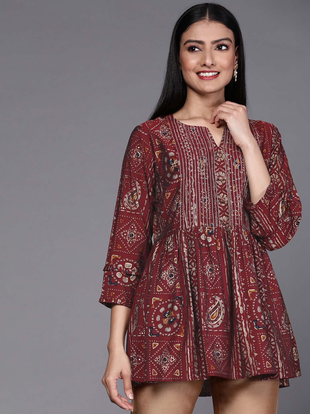 

Libas Maroon & Grey Ethnic Motifs Printed Pleated Kurti