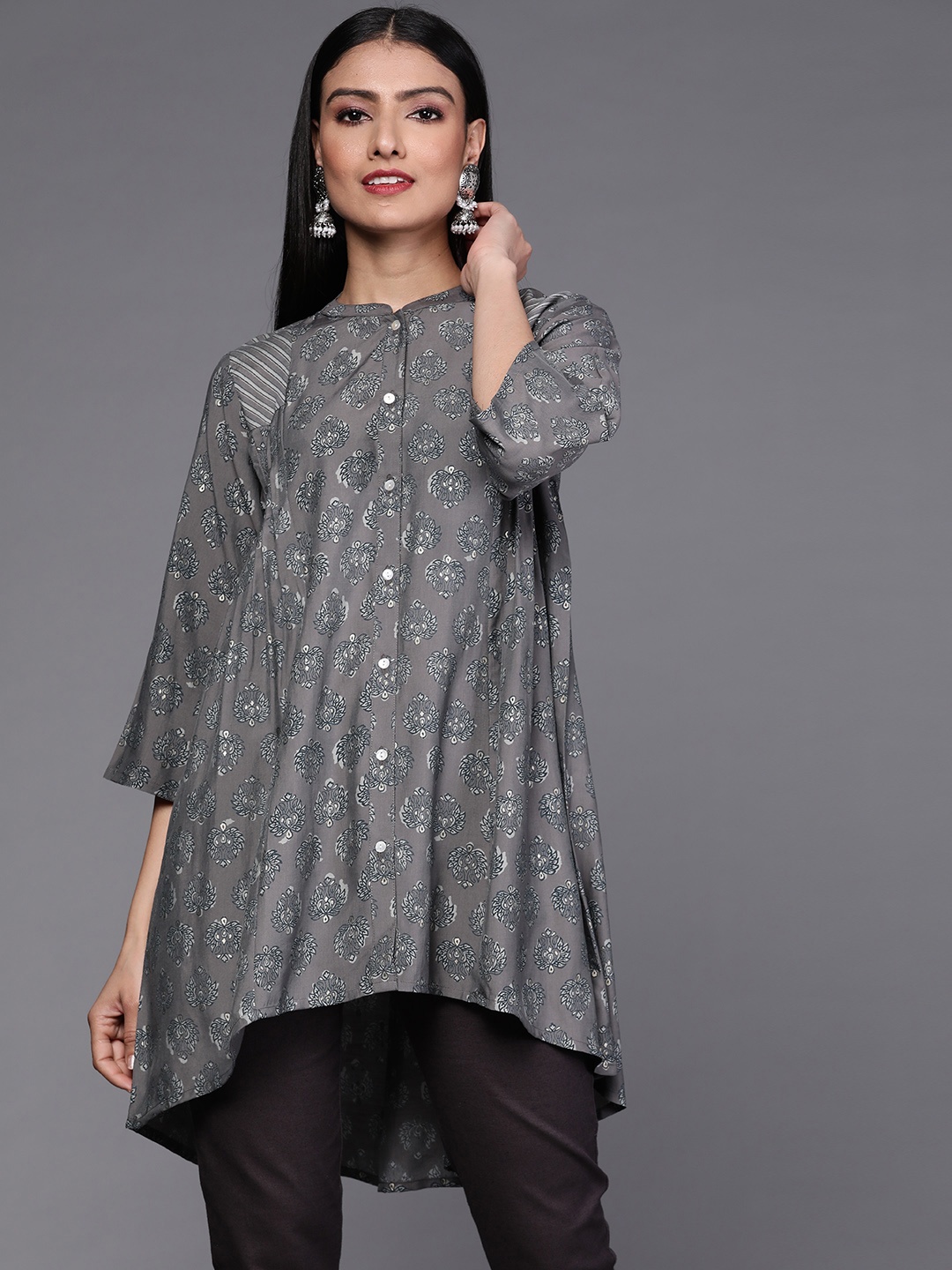 

Libas Grey & Teal Blue Ethnic Printed Pleated Kurti