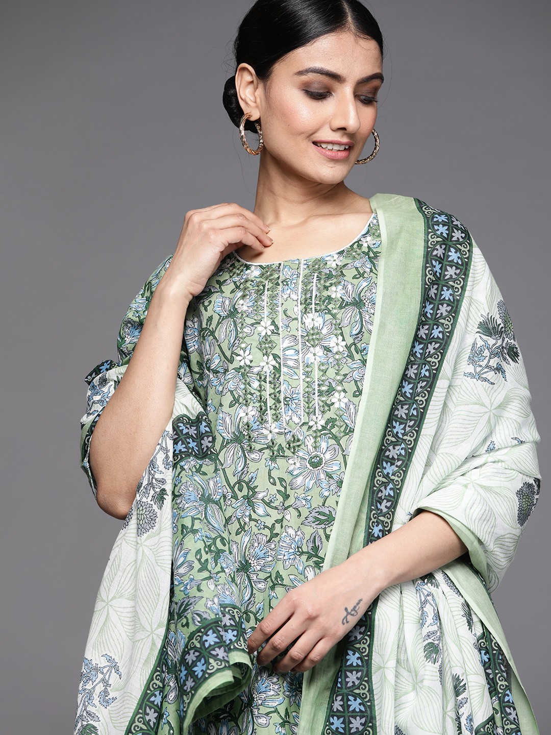 

Libas Women Green Pure Cotton Floral Printed Mirror Work Kurta Set & Dupatta