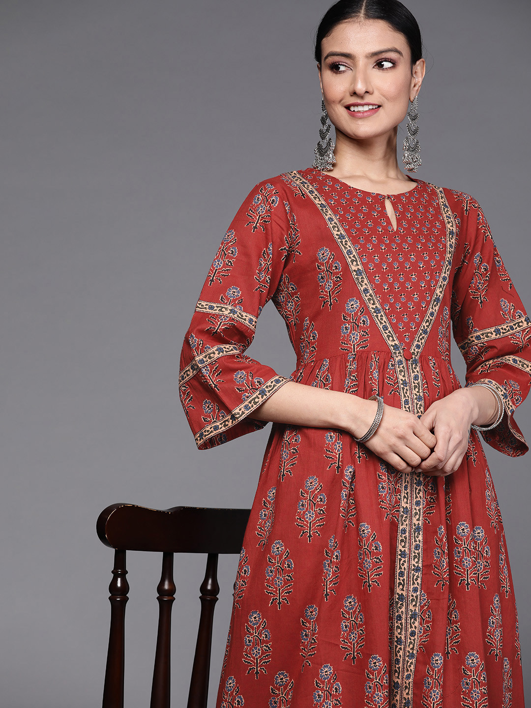 

Libas Rust Red & Beige Floral Print Keyhole Neck Cotton Midi Dress