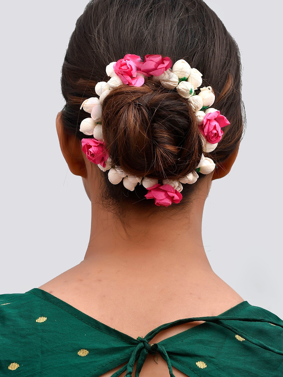 

Silvermerc Designs Women Pink & Cream-Coloured Embellished Ponytail Holders