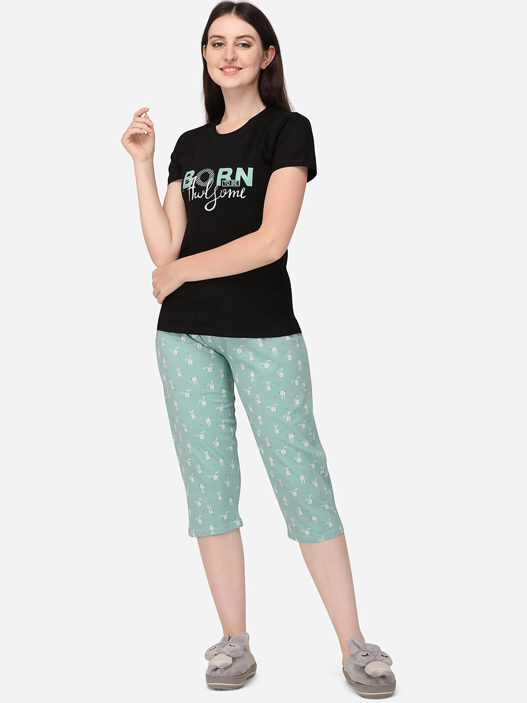

Lenissa Women Black & Sea Green Printed Night suit