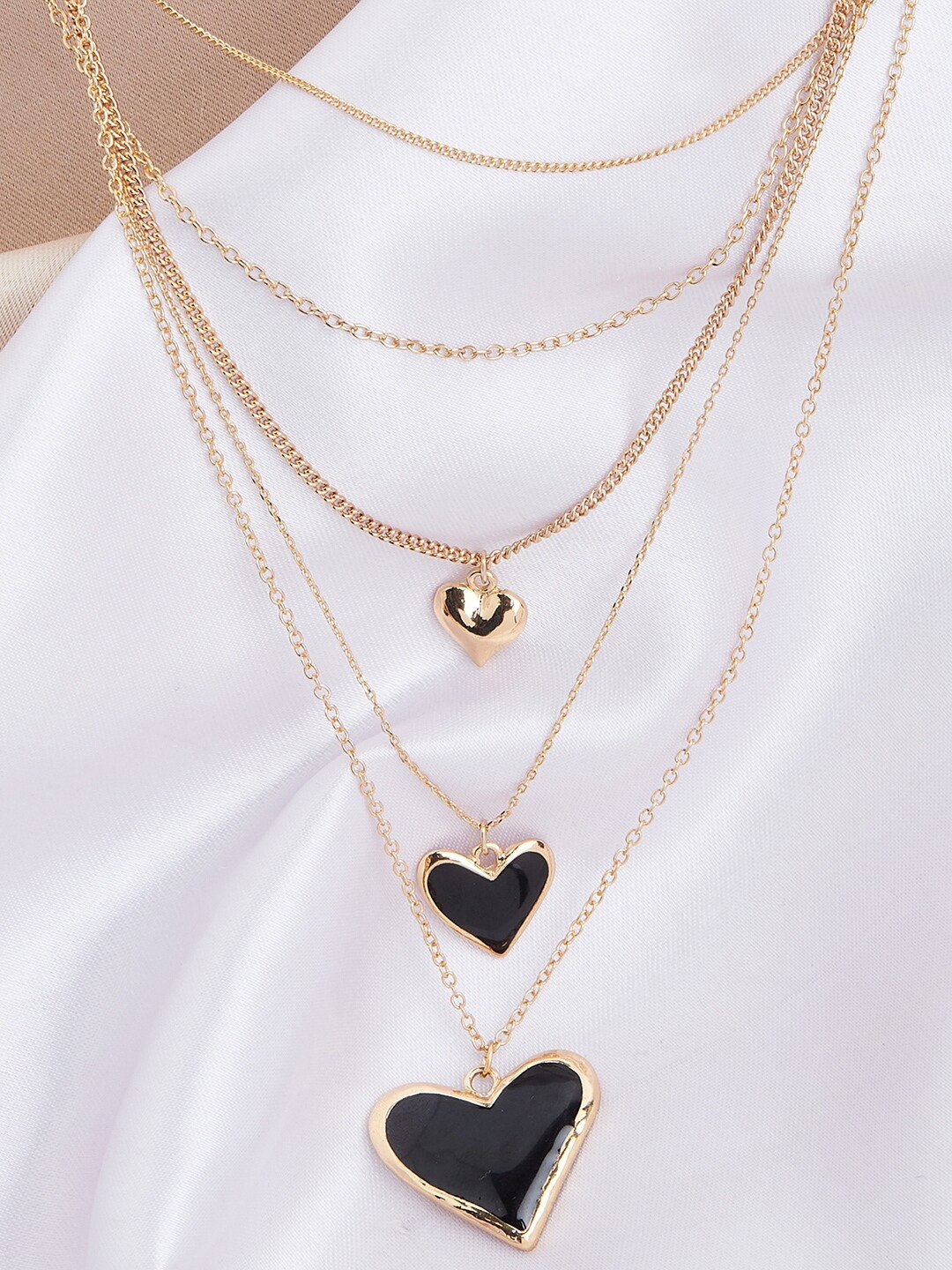 

Lilly & sparkle Black Gold-Plated Layered Necklace