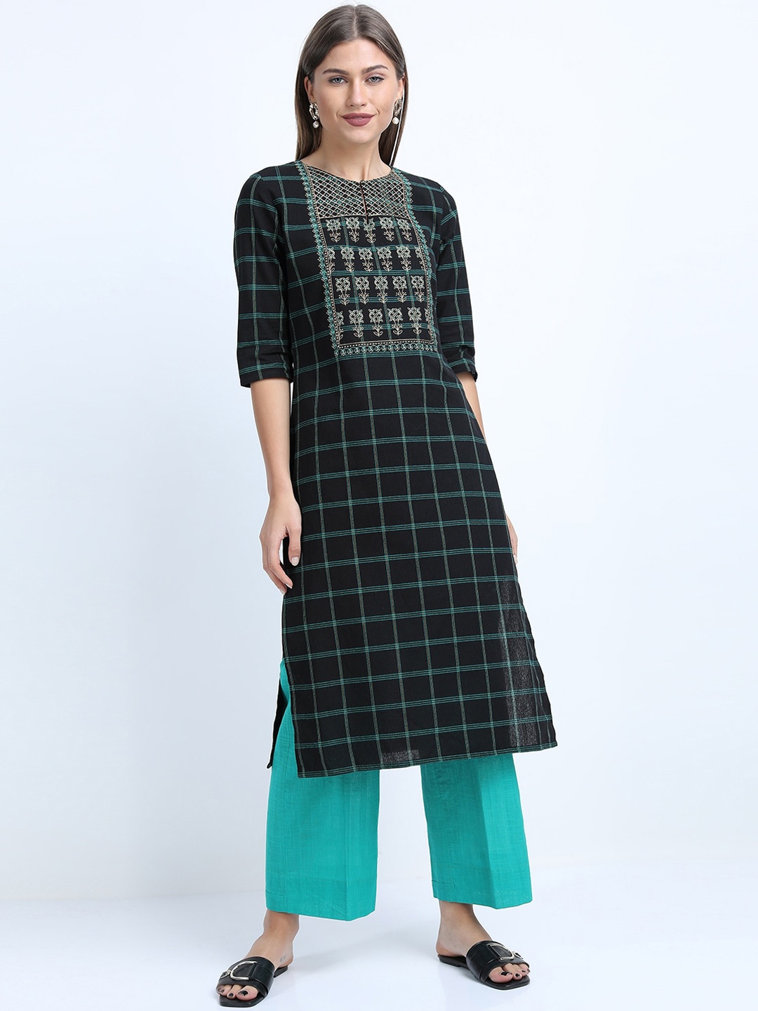 

Vishudh Women Black & Teal Checked Thread Work Cotton Kurta