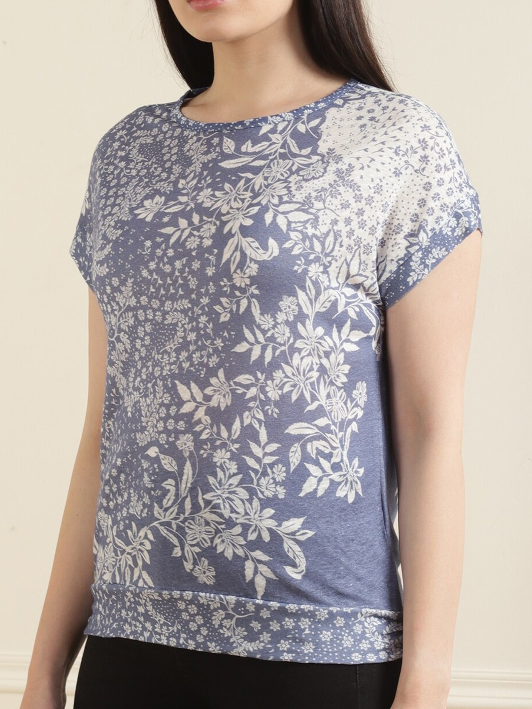 

Phase Eight Blue & White Floral Print Top