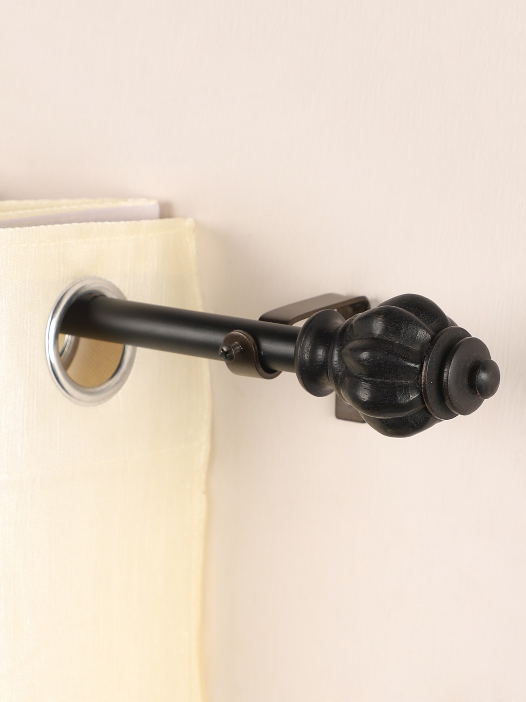 

The Decor Mart Black Extendable Curtain Rods With Brackets