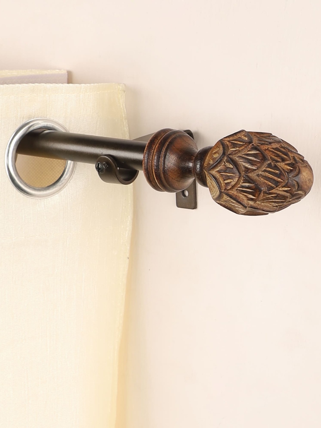 

The Decor Mart Brown Extendable Curtain Rods With Brackets