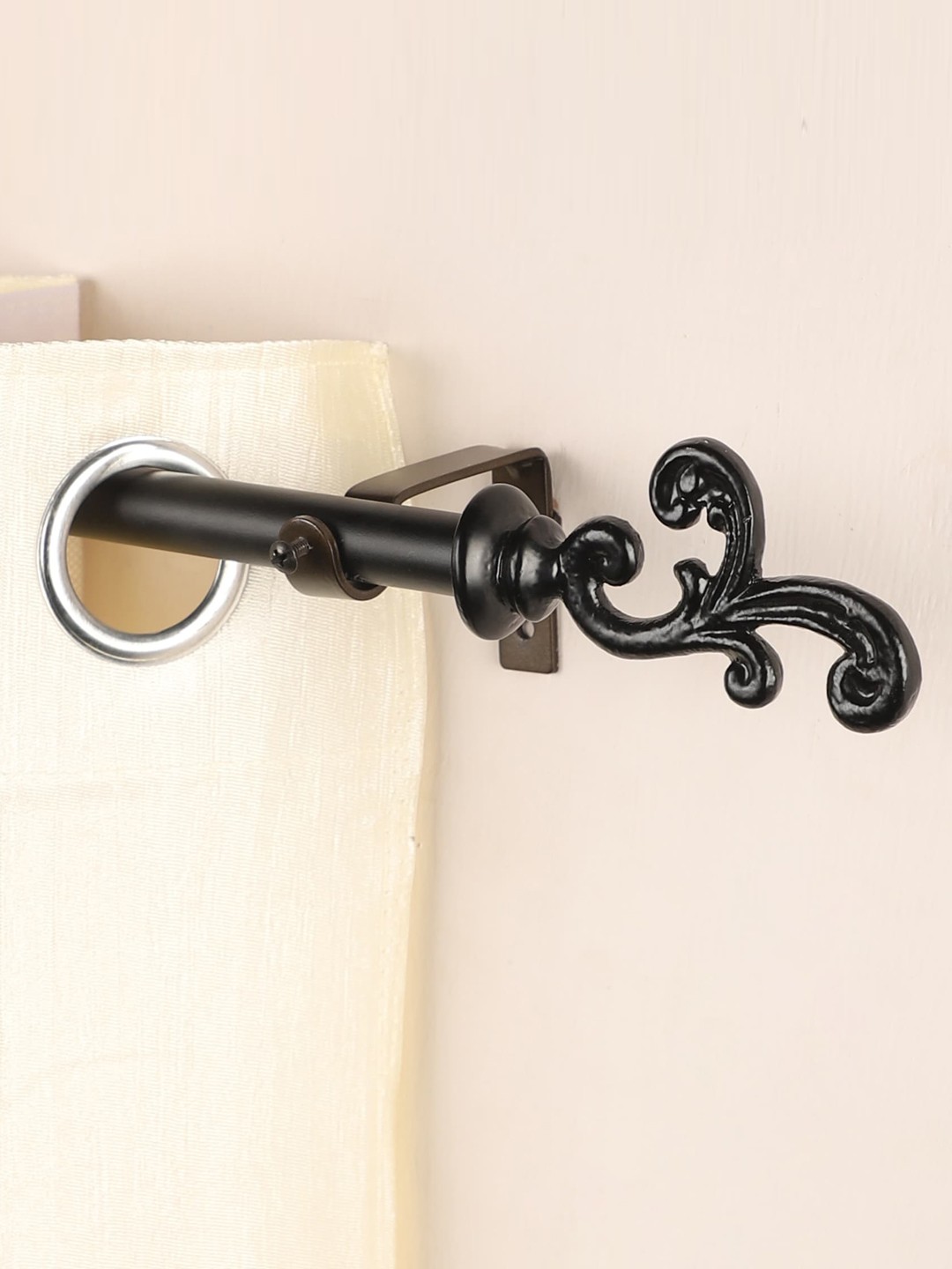 

The Decor Mart Set of 2 Black Extendable Curtain Rods With Brackets