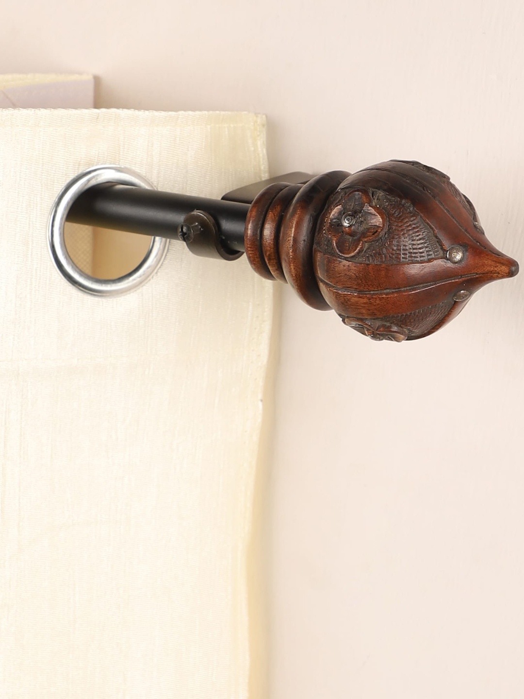 

The Decor Mart Set of 4 Brown Extendable Curtain Rods With Brackets