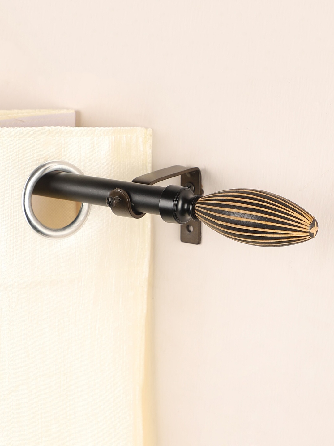 

The Decor Mart Set of 2 Black & Brown Extendable Curtain Rods With Brackets