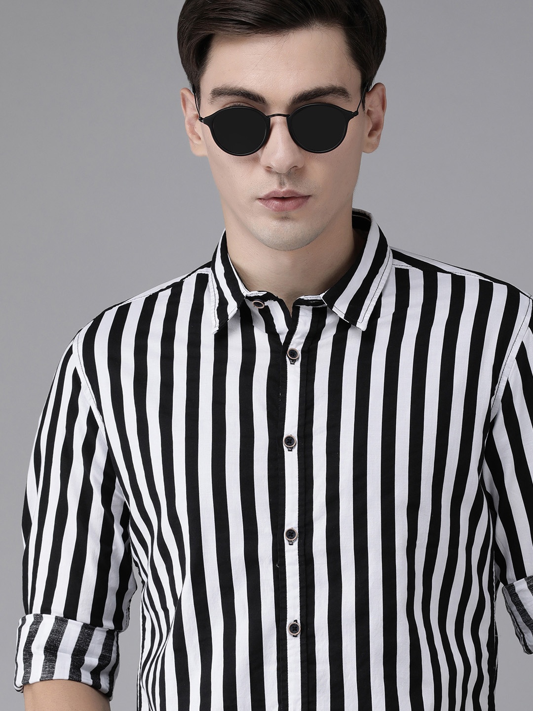 

BEAT LONDON by PEPE JEANS Men White & Black Slim Fit Striped Pure Cotton Casual Shirt