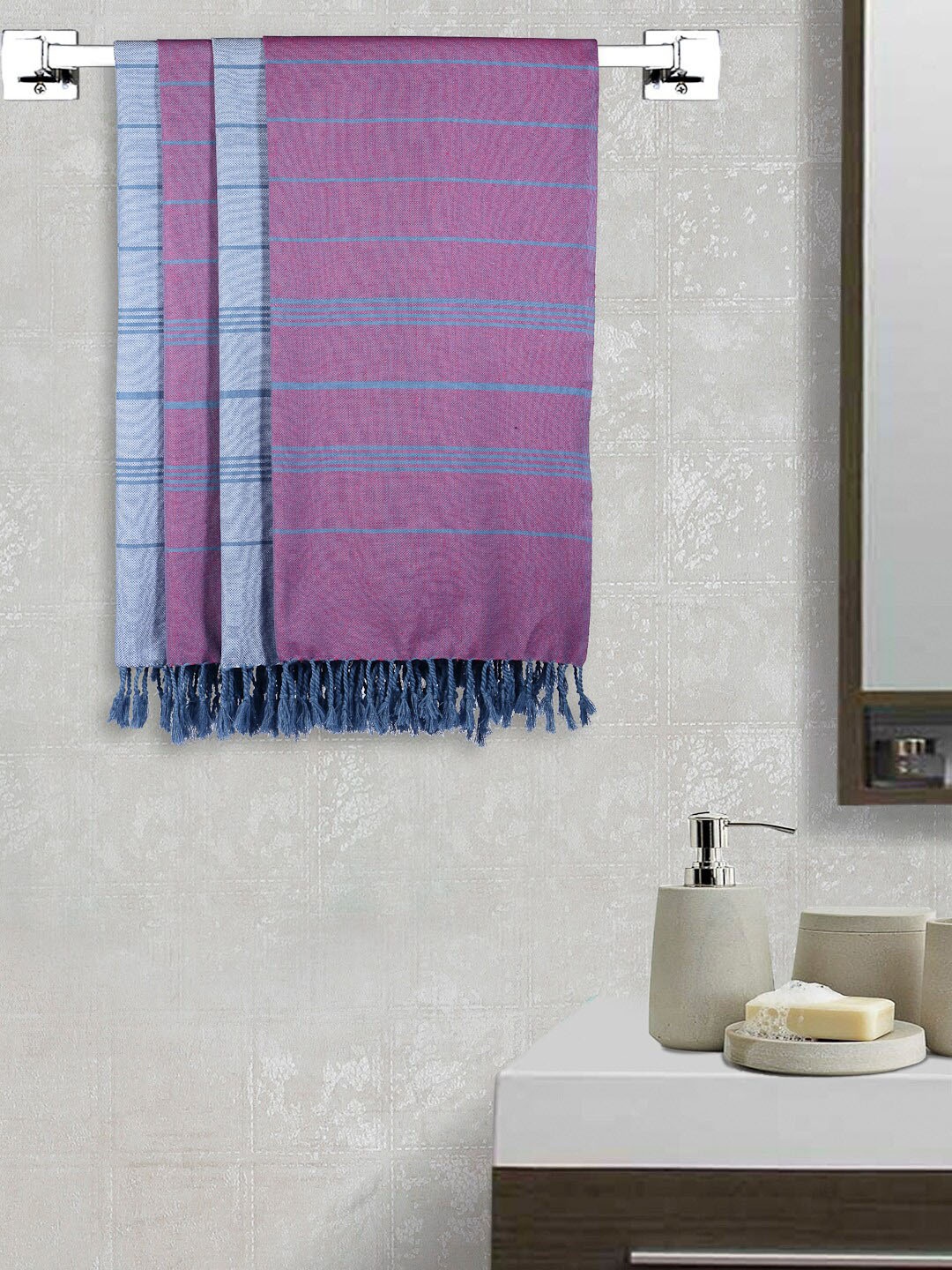 

Arrabi Set Of 4 210 GSM Printed Cotton Bath Towel, Blue