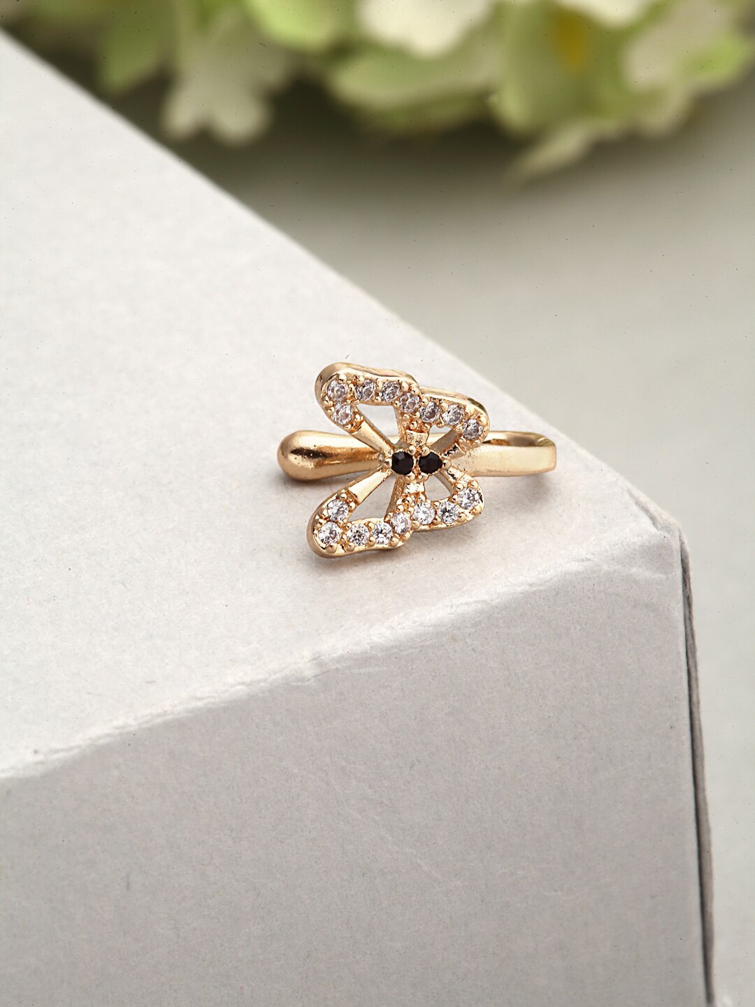 

Ferosh Rose Gold-Toned & White Stone Studded Butterfly Shaped Nosepin