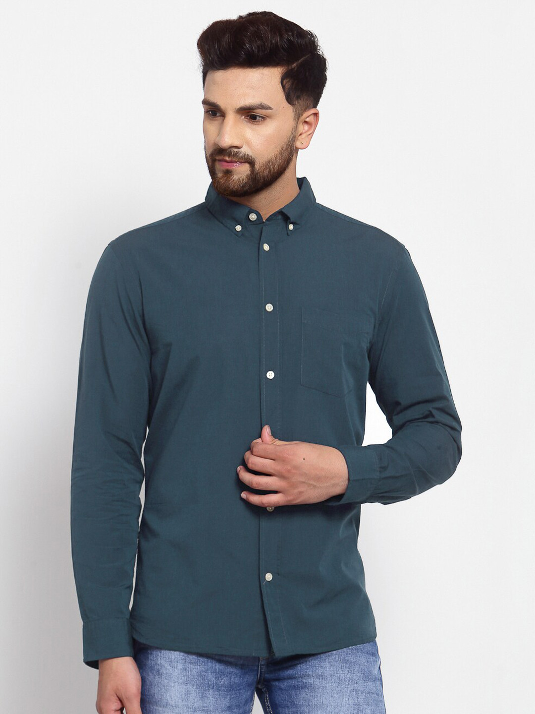 

KLOTTHE Men Green Standard Regular Fit Solid Casual Shirt