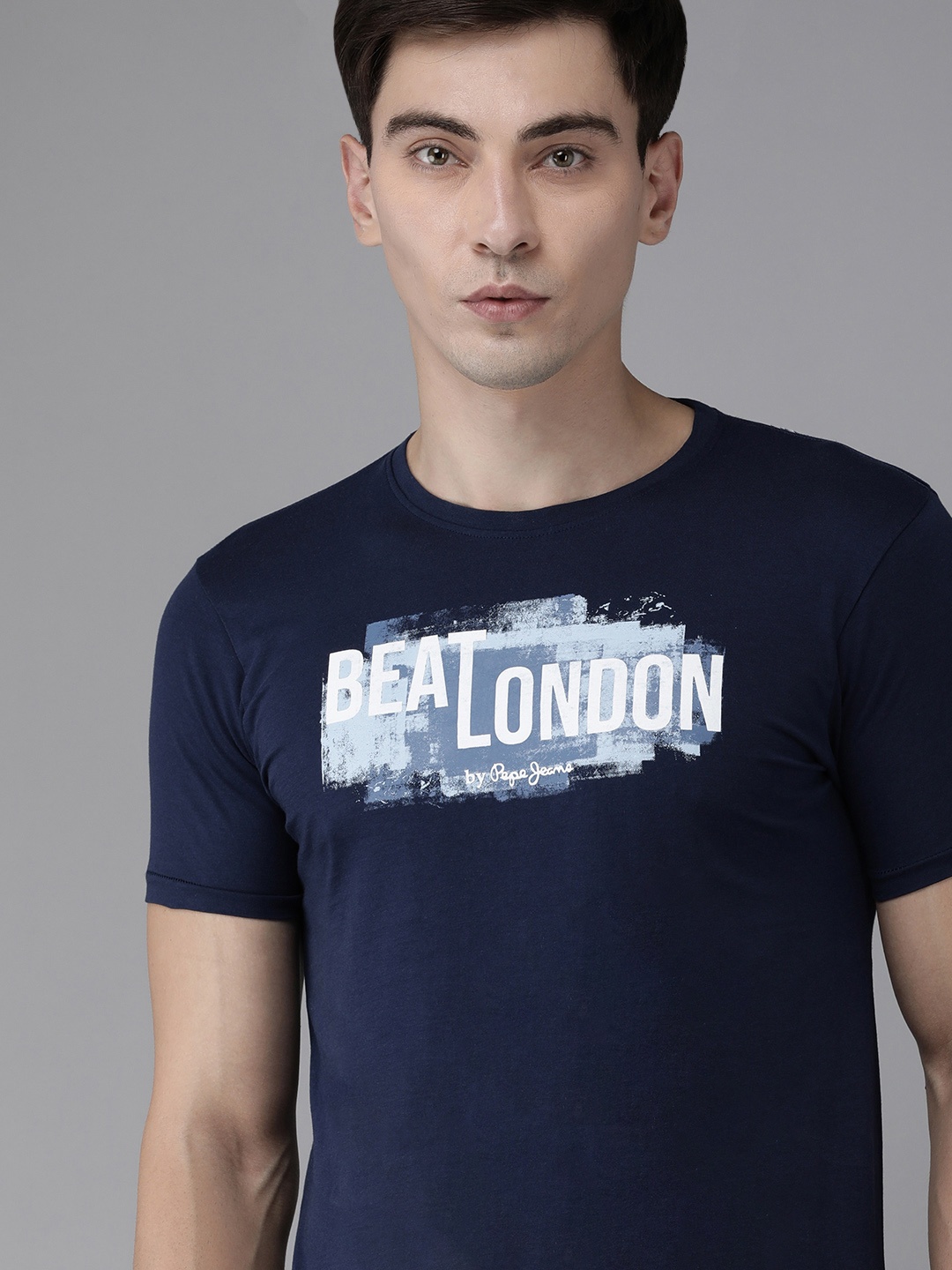 

BEAT LONDON by PEPE JEANS Men Navy Blue Brand Logo Pure Cotton Slim Fit T-shirt