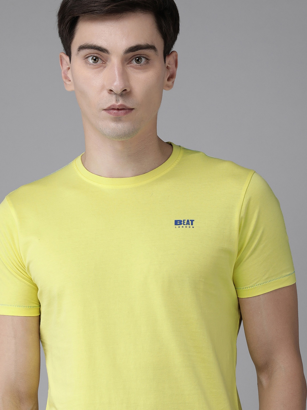 

BEAT LONDON by PEPE JEANS Men Yellow Solid Slim Fit Pure Cotton T-shirt