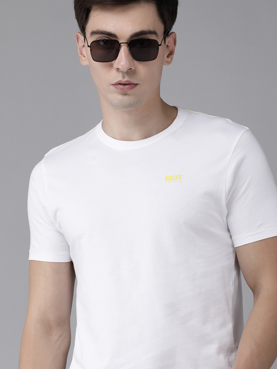 

BEAT LONDON by PEPE JEANS Men White Solid Slim Fit Pure Cotton T-shirt
