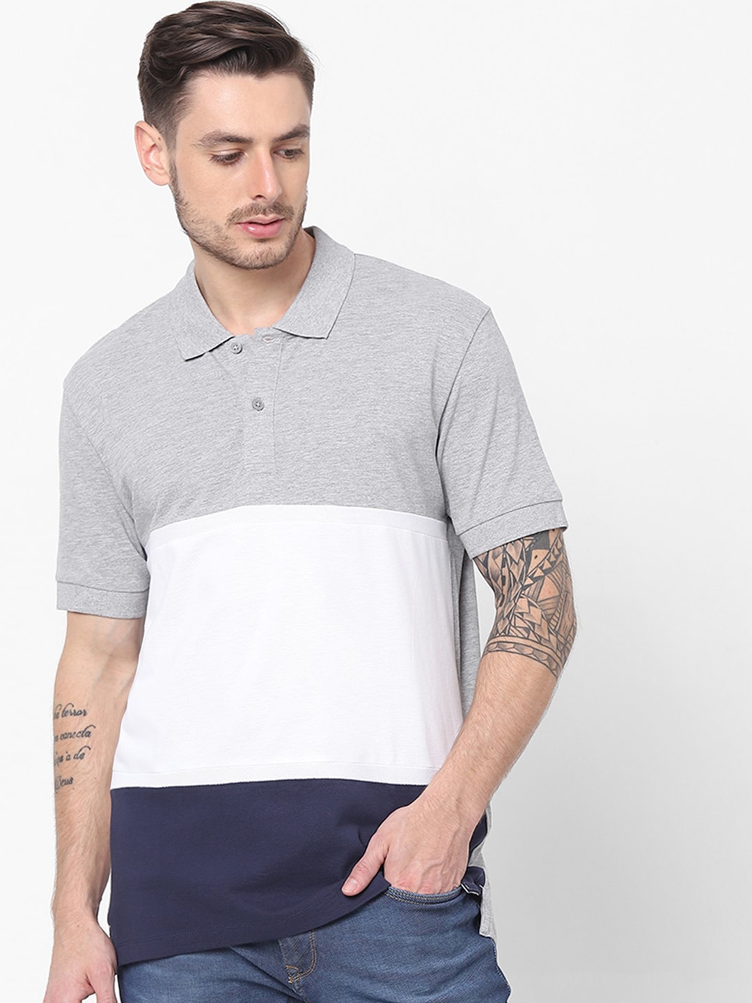 

Celio Men Grey Melange & White Colourblocked Polo Collar Cotton T-shirt