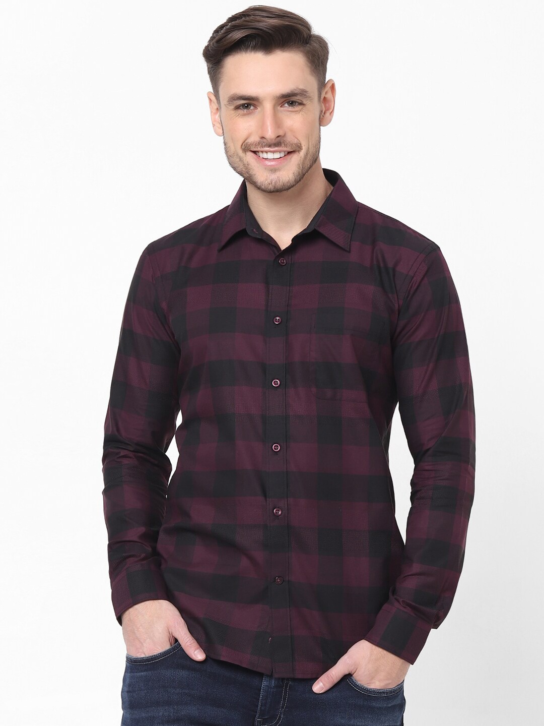 

Celio Men Burgundy Checked Regular Fit Casual Shirt