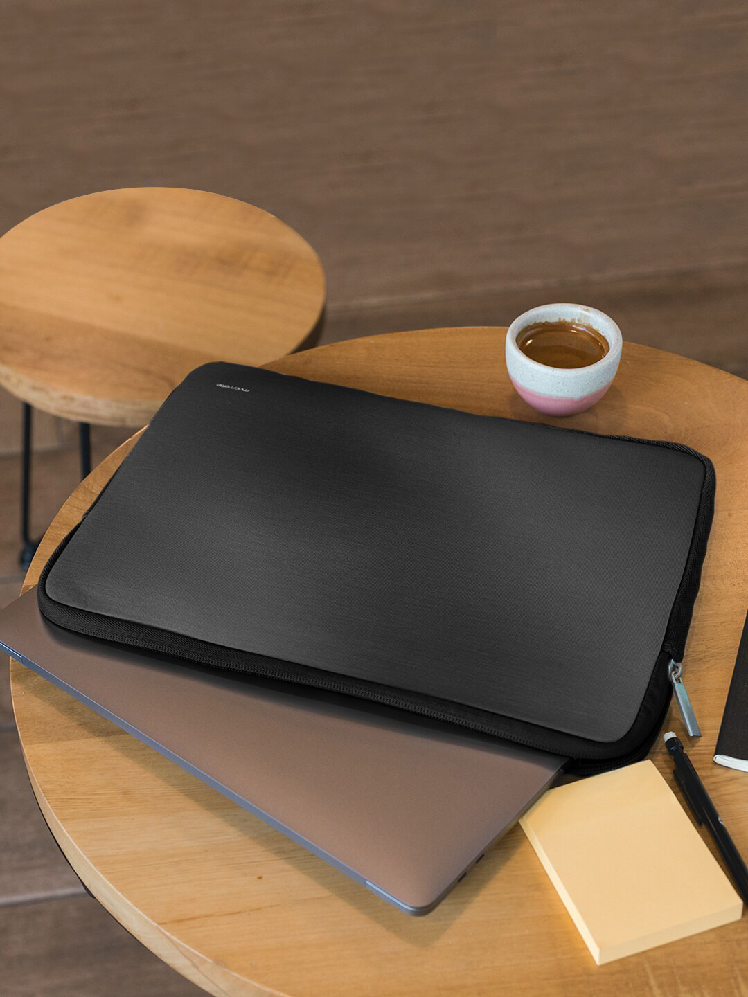 

macmerise Unisex Black Printed Laptop Sleeve
