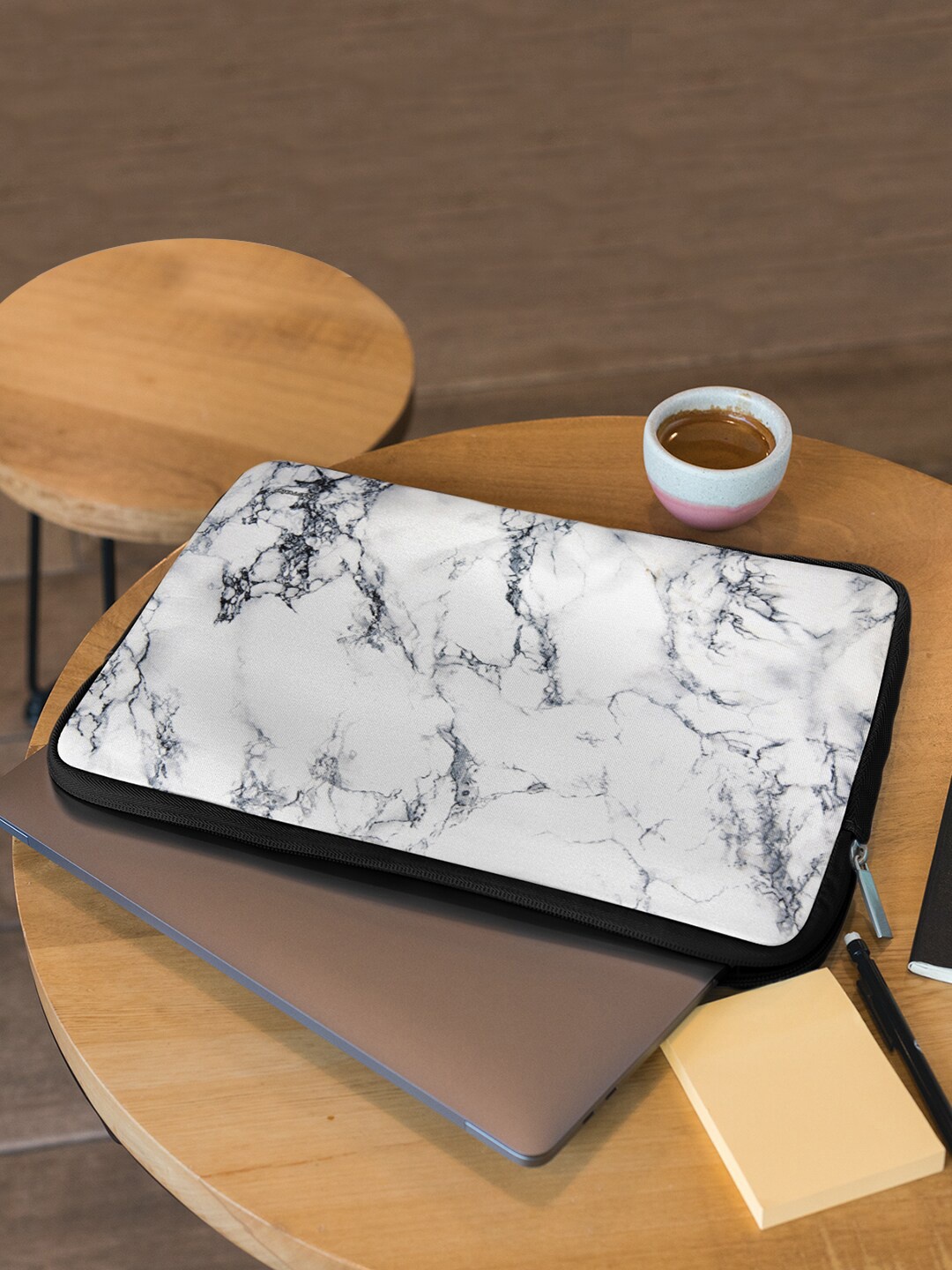 

macmerise Black & White Printed Laptop Sleeves