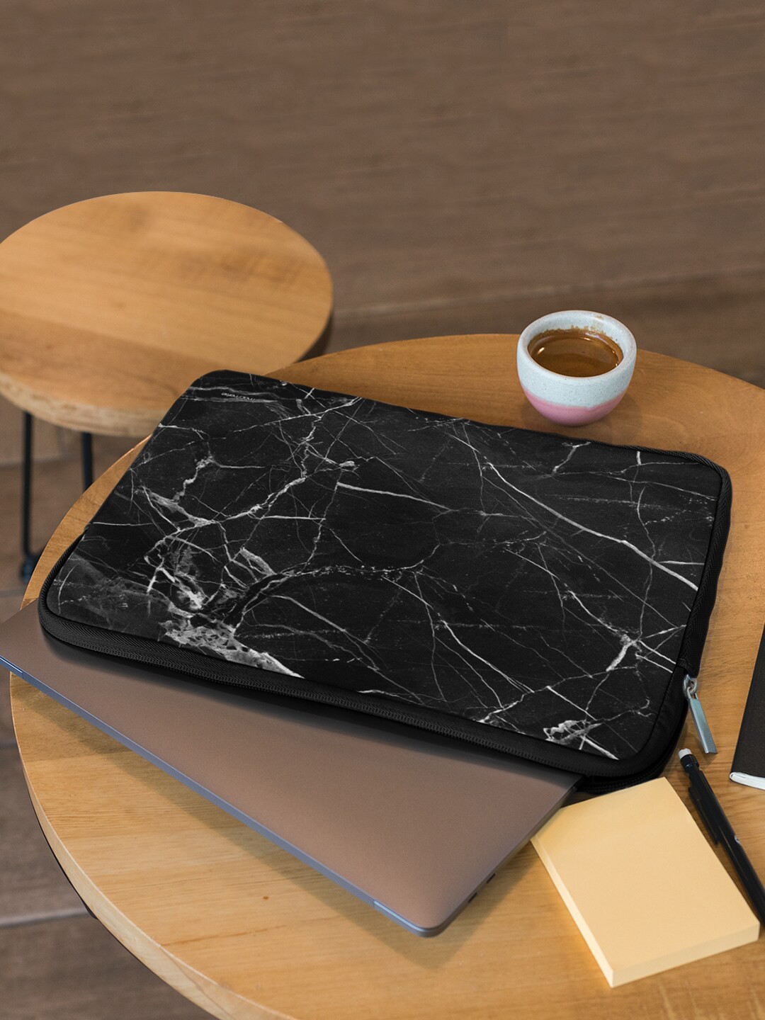 

macmerise Black & White Printed Laptop Sleeves