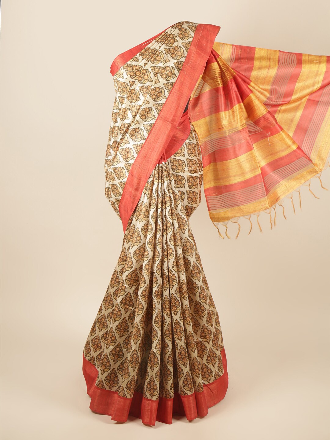 

Pothys Cream-Coloured & Green Ethnic Motifs Zari Art Silk Saree