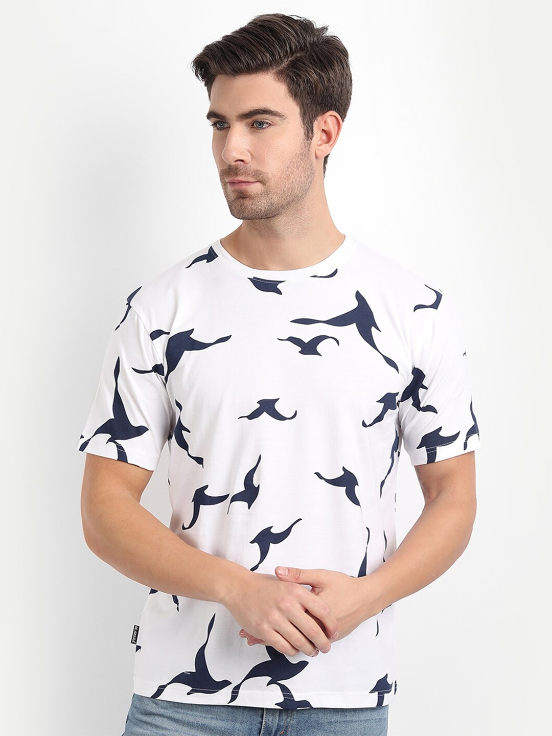 

BE AWARA Men White Printed T-shirt