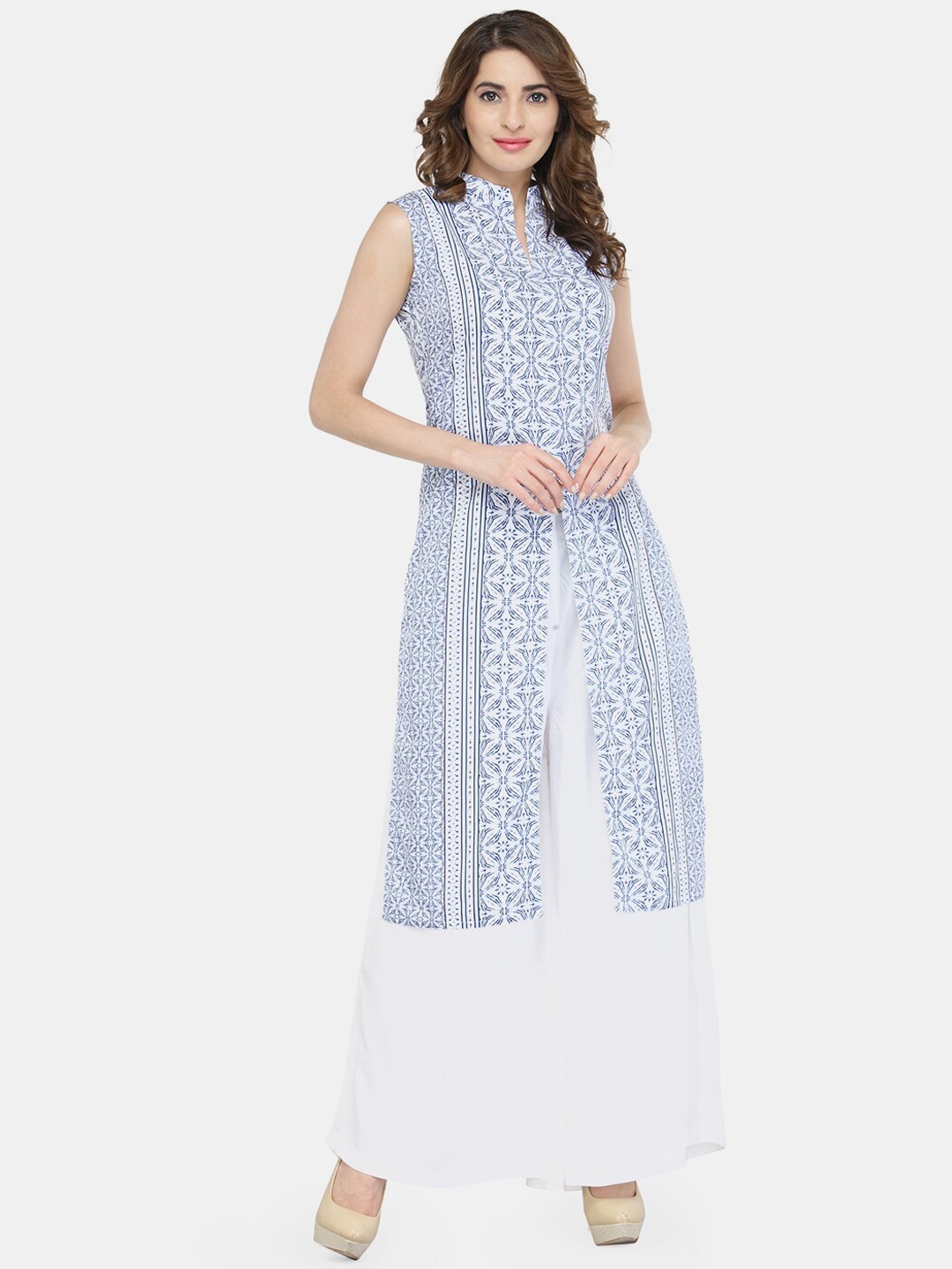 

Sayesha Women Blue & White Geometric Printed Crepe Kurta