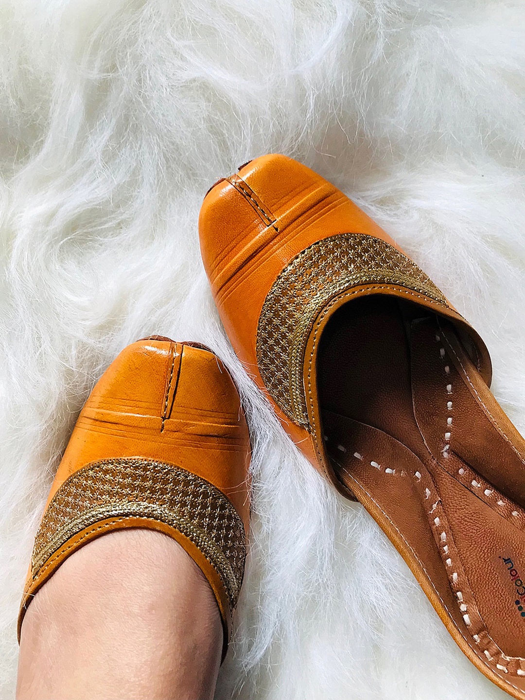 

DESI COLOUR Women Tan Embellished Ethnic Mojaris Flats