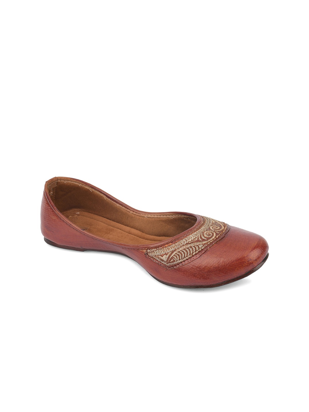 

DESI COLOUR Women Brown Embellished Leather Ethnic Mojaris Flats