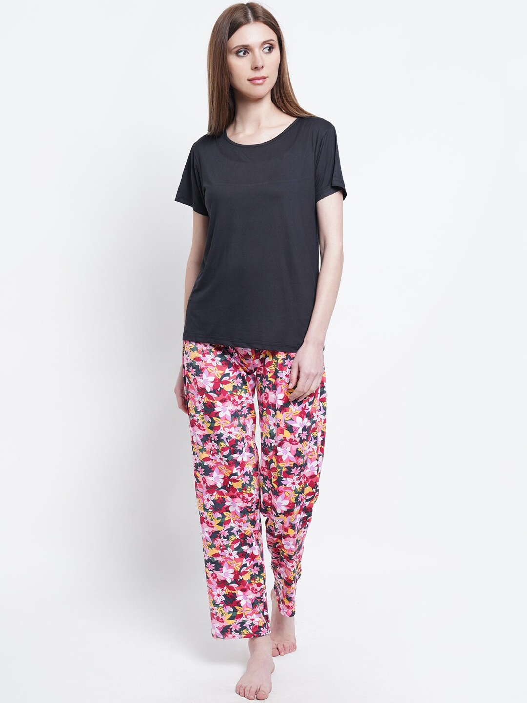 

Purple State Women Black & Pink Printed Night suit