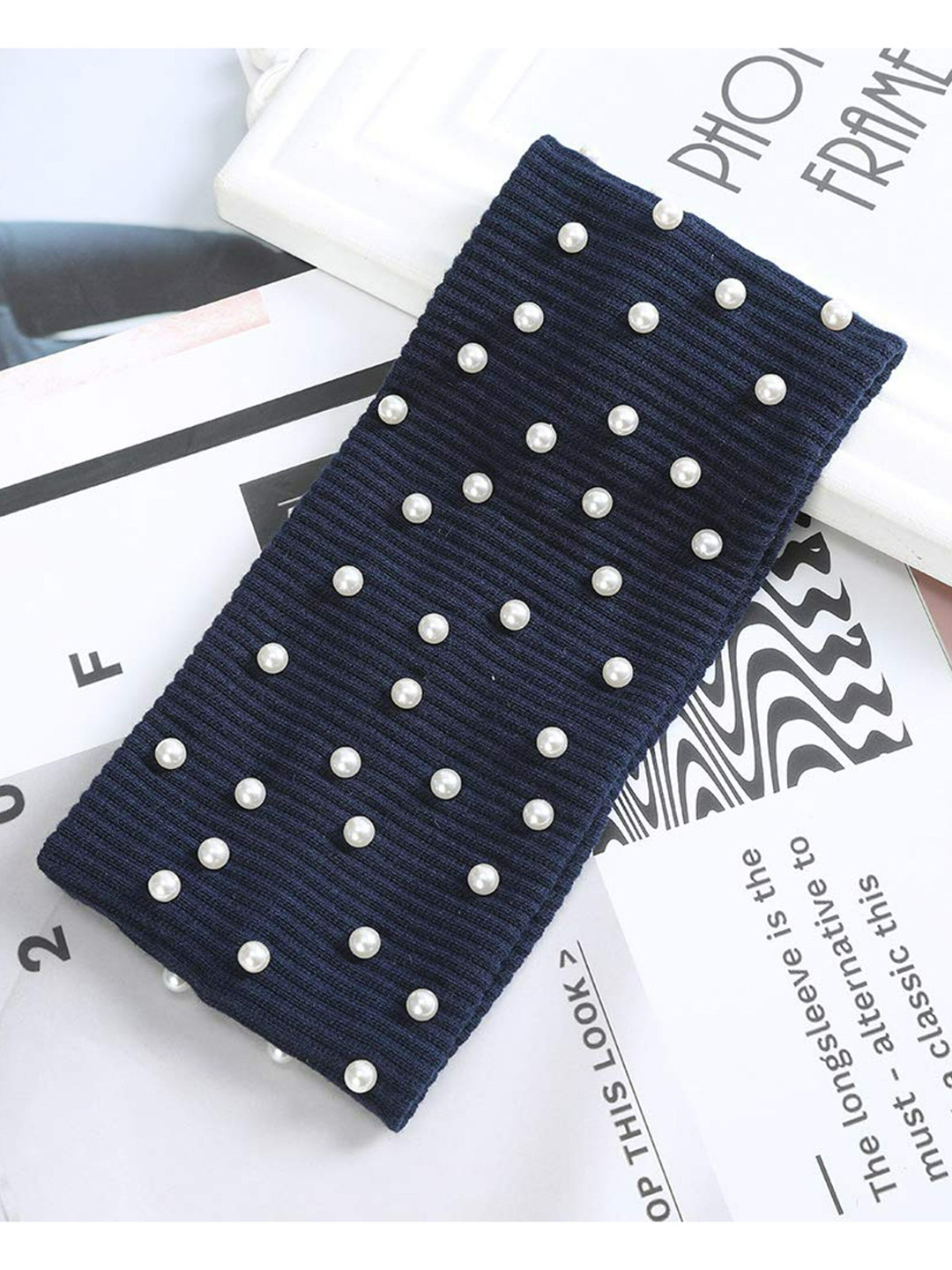 

EL REGALO Women Black Embellished Hairband
