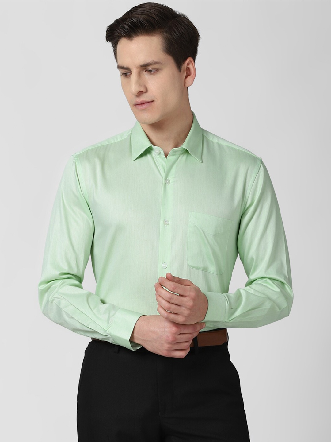

Peter England Elite Men Green Pure Cotton Regular Fit Formal Shirt
