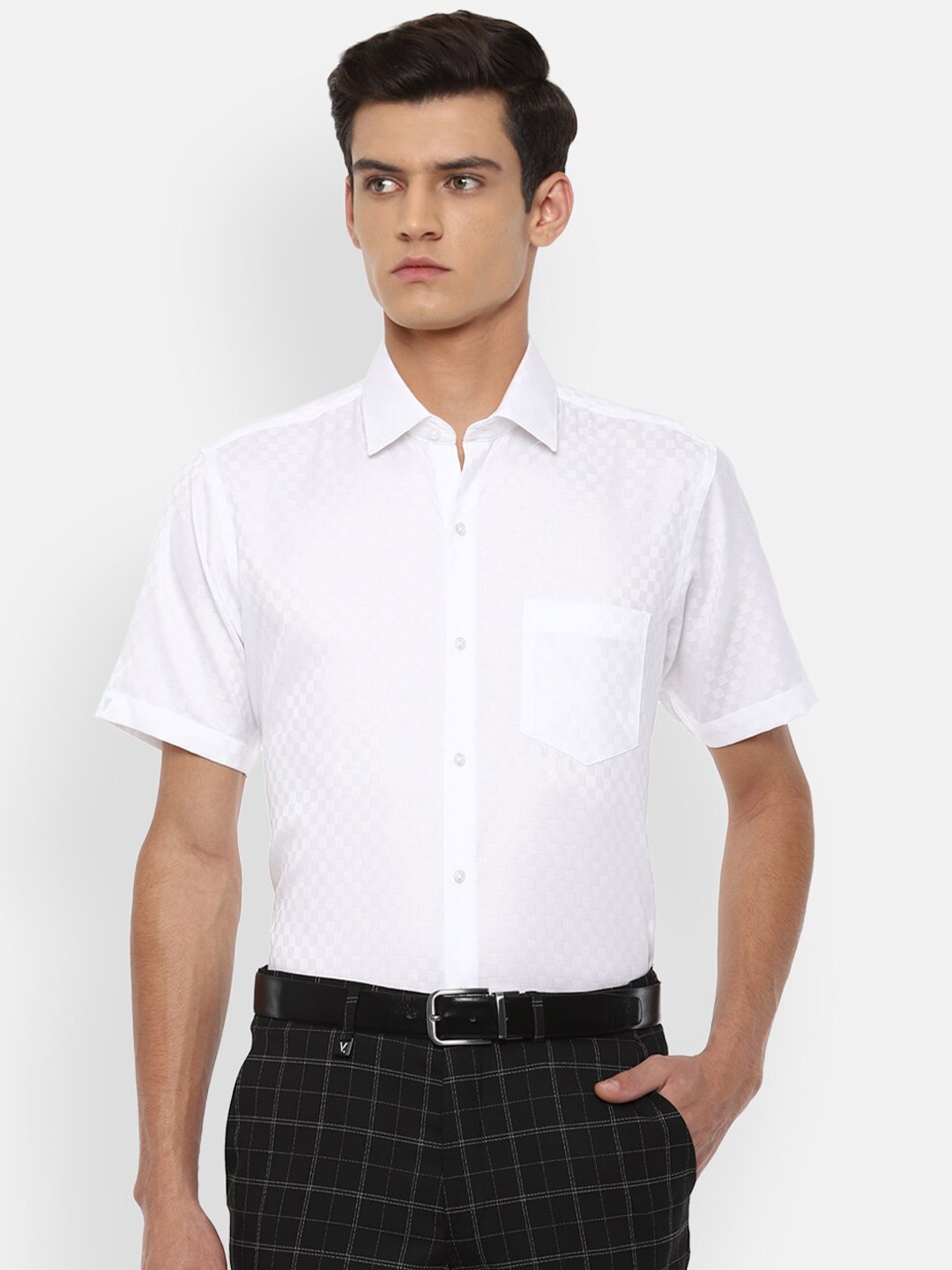 

Van Heusen Men White Checked Regular Fit Formal Shirt