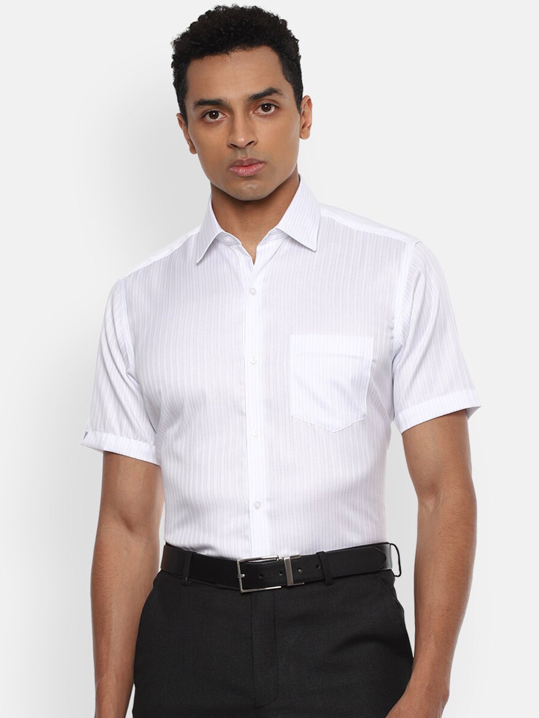 

Van Heusen Men White Striped Regular Fit Formal Shirt