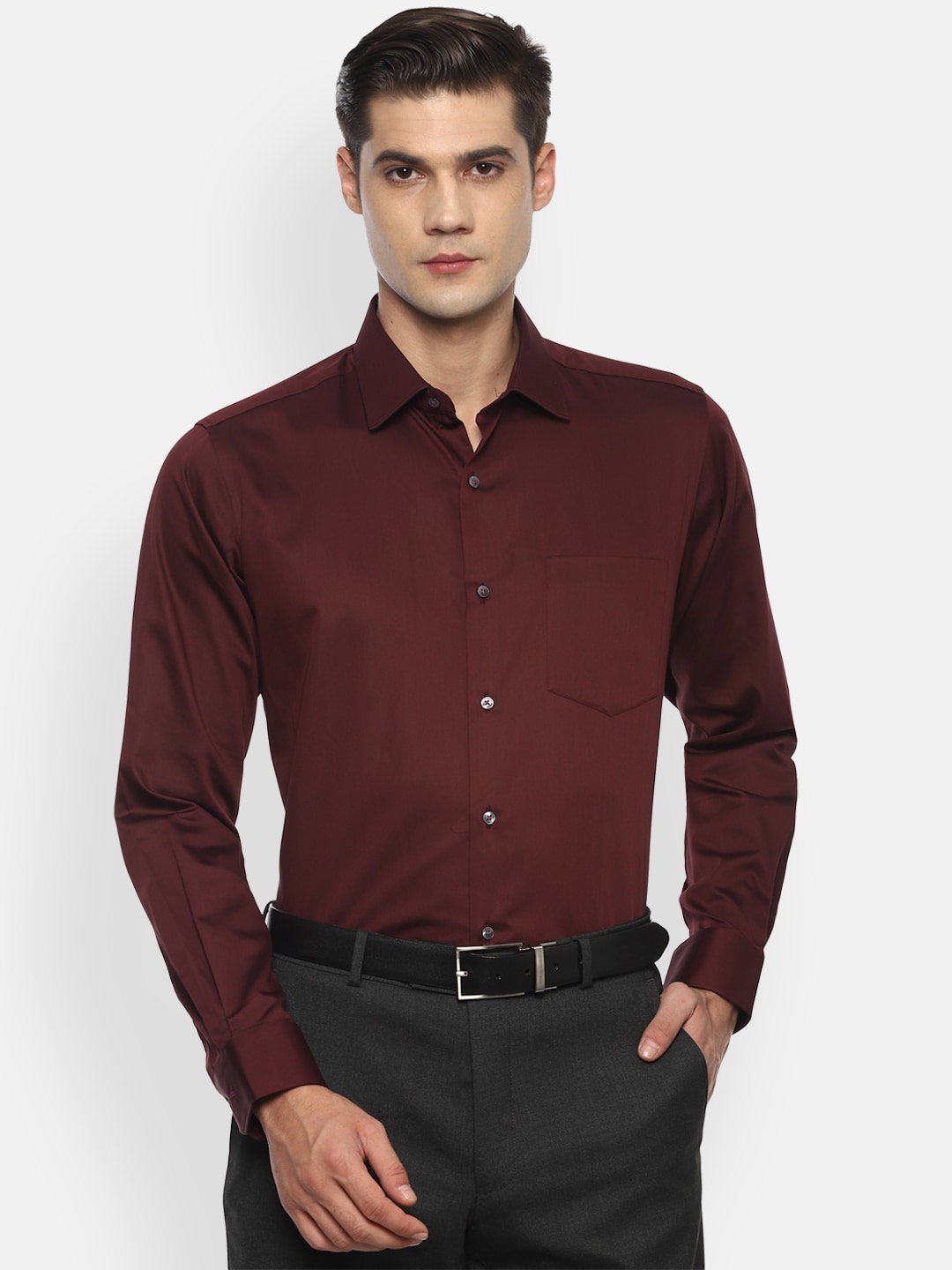 

Van Heusen Men Maroon Solid Regular Fit Formal Shirt