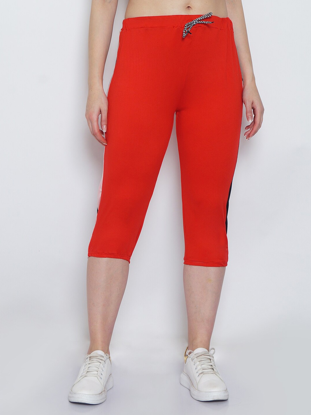 

GRACIT Women Red Capris