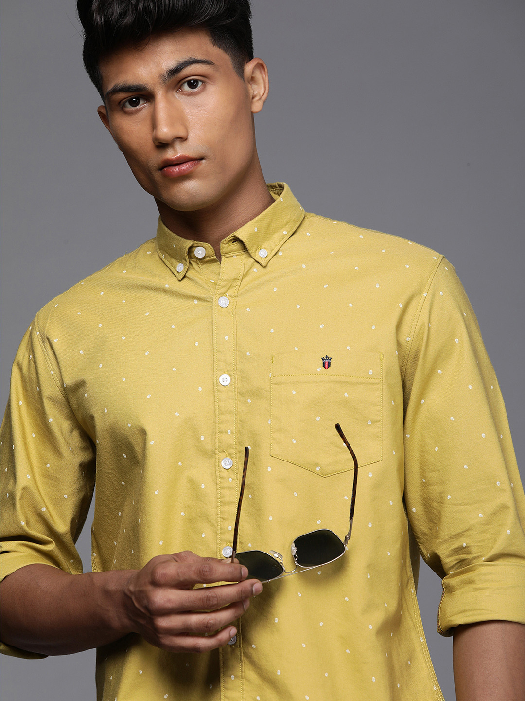 

Louis Philippe Jeans Men Khaki & White Slim Fit Printed Casual Shirt