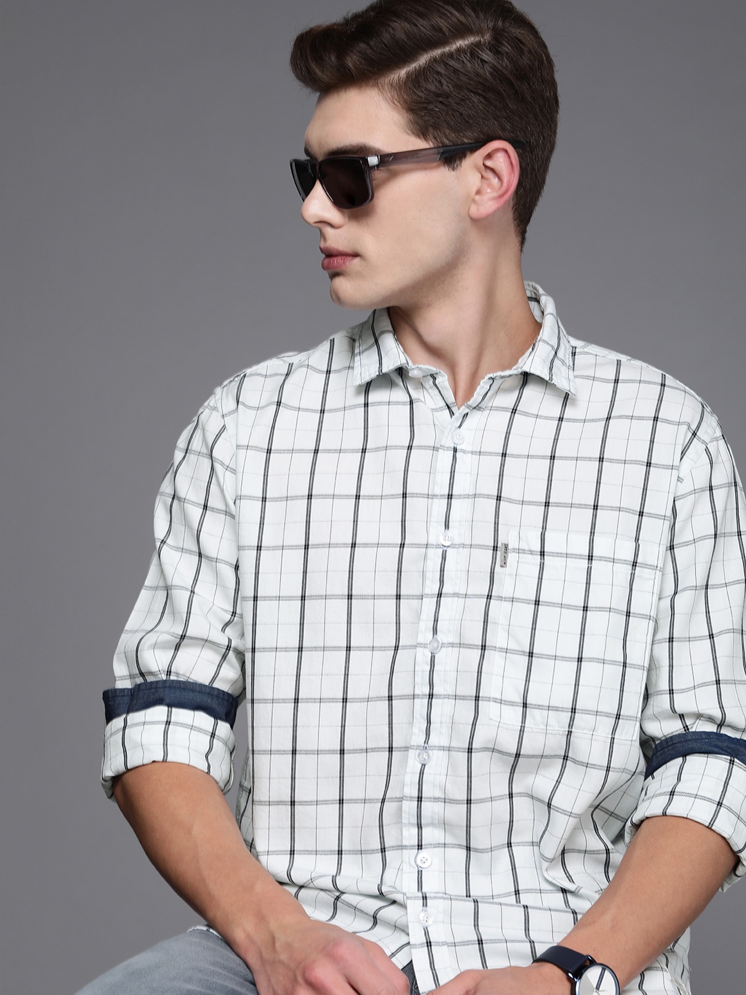 

Louis Philippe Jeans Men White Slim Fit Checked Casual Shirt