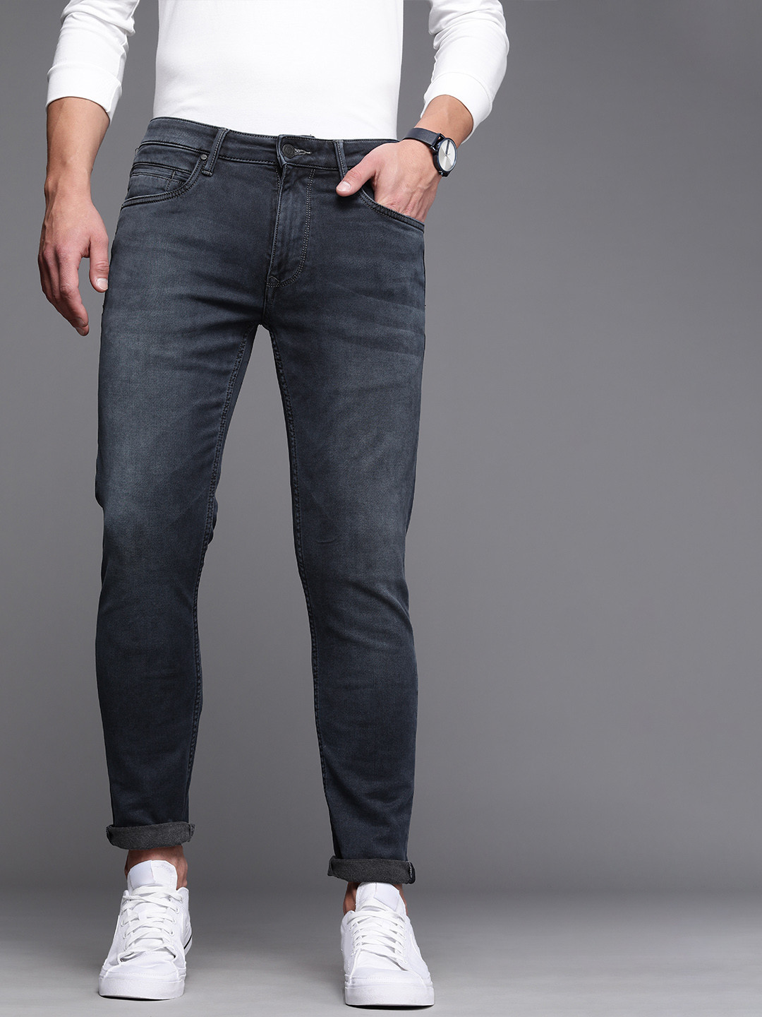 

Louis Philippe Jeans Men Blue Smart Fit Low-Rise Light Fade Stretchable Jeans