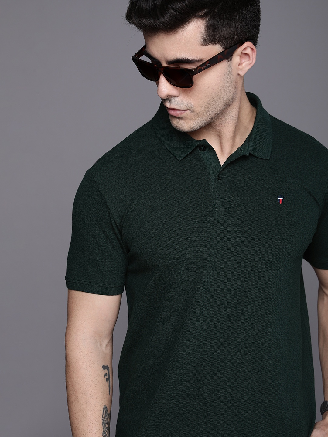 

Louis Philippe Sport Men Green & Black Printed Polo Collar Slim Fit T-shirt