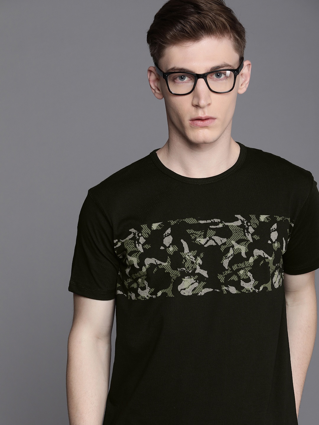 

Louis Philippe Jeans Men Black & Green Printed Pure Cotton Slim Fit T-shirt