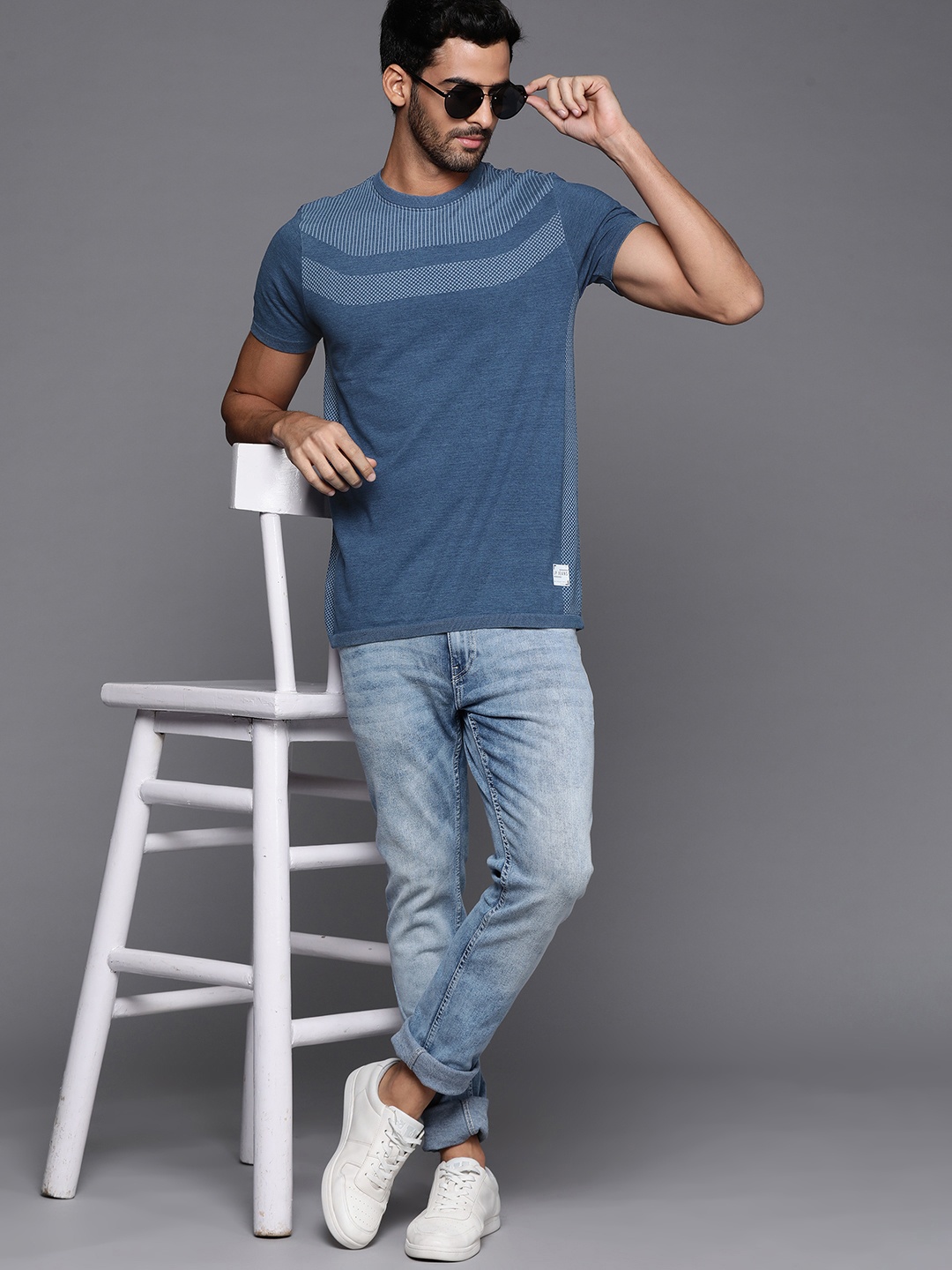 

Louis Philippe Jeans Men Blue Striped T-shirt